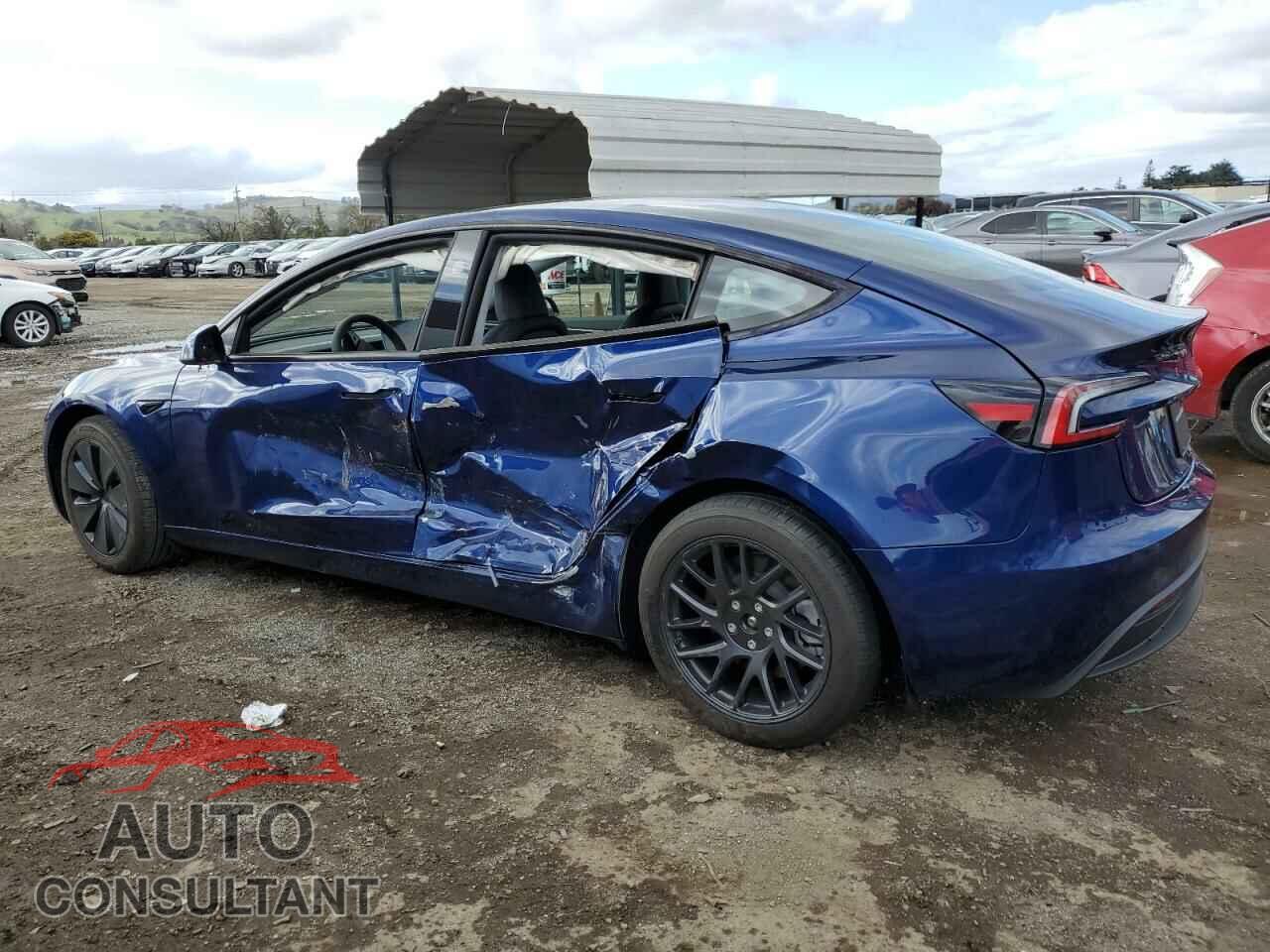 TESLA MODEL 3 2024 - 5YJ3E1EB3RF815239
