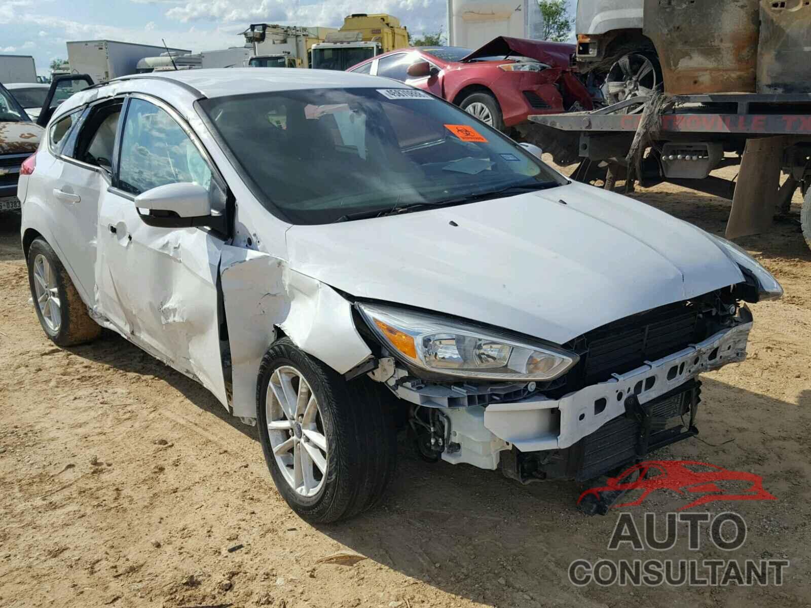 FORD FOCUS 2015 - 1FADP3K2XFL282190