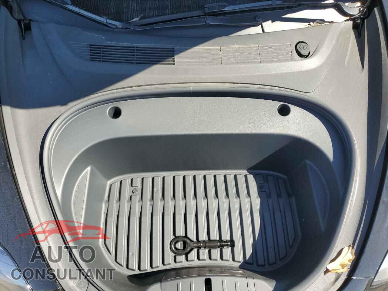 TESLA MODEL 3 2022 - 5YJ3E1EC8NF353747