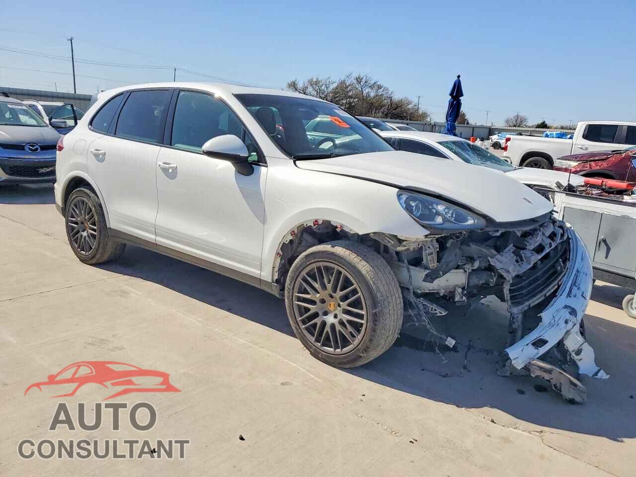 PORSCHE CAYENNE 2017 - WP1AA2A28HKA87626