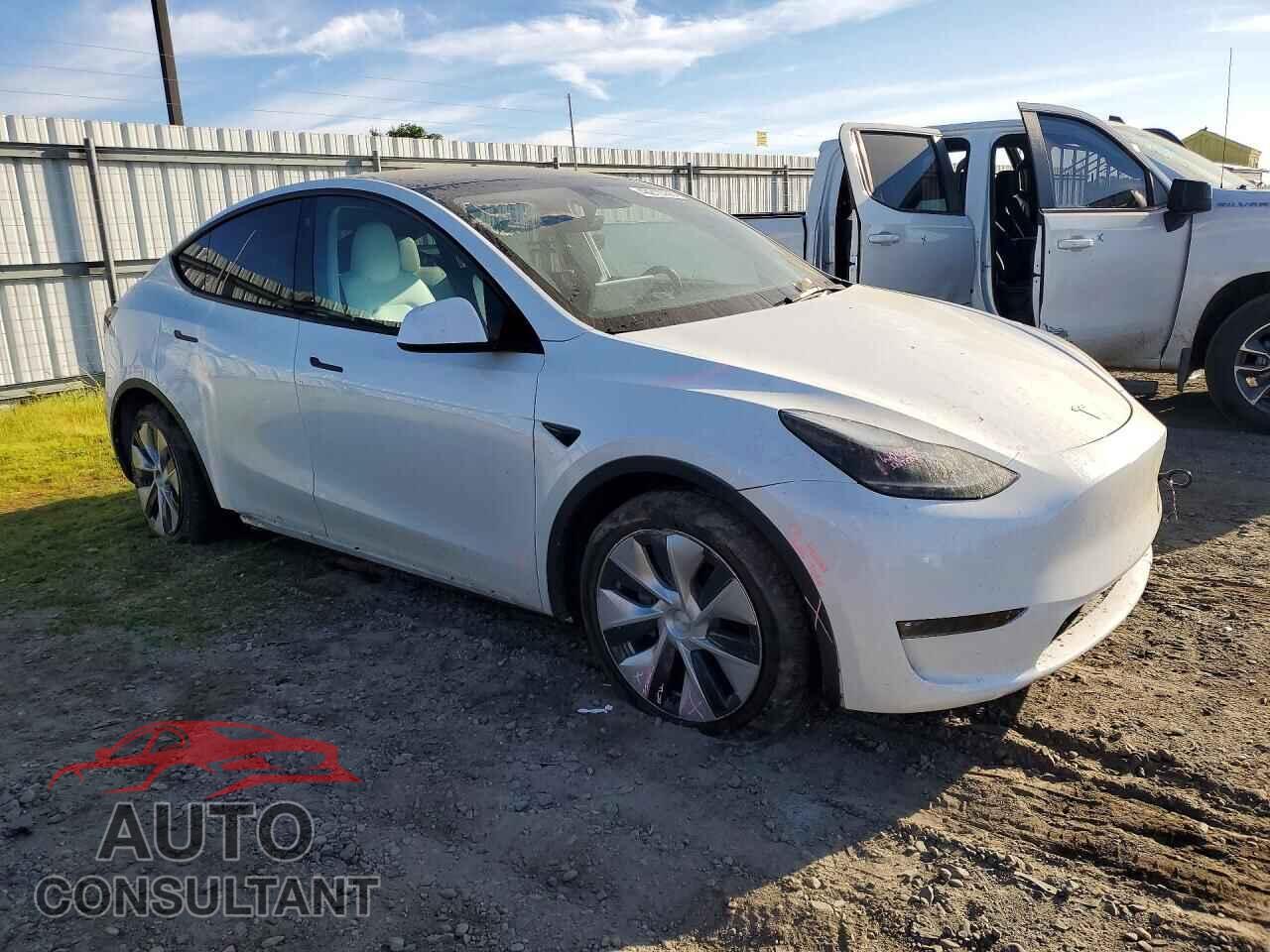 TESLA MODEL Y 2023 - 7SAYGDEEXPF685178