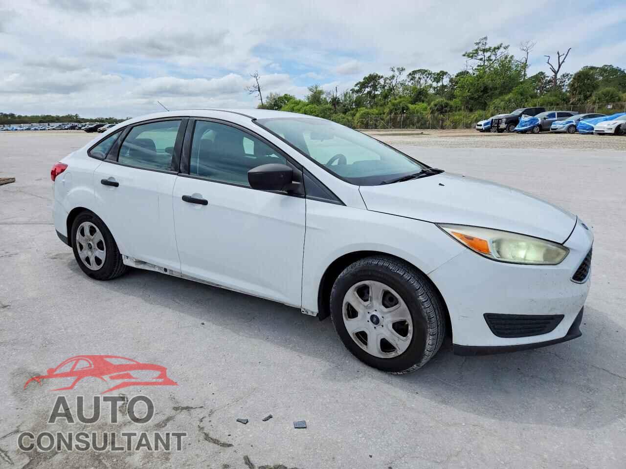 FORD FOCUS 2016 - 1FADP3E28GL374945