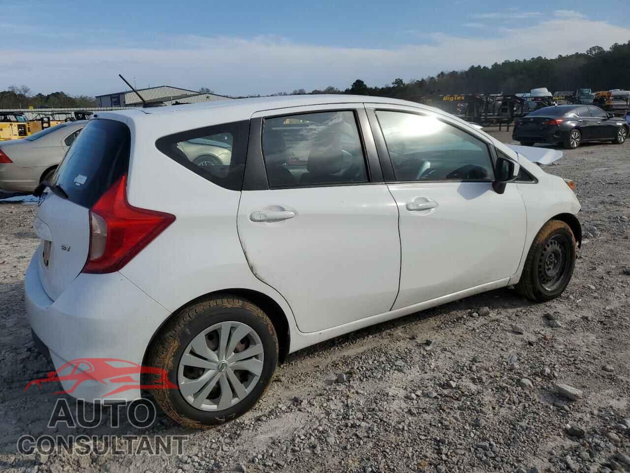 NISSAN VERSA 2017 - 3N1CE2CP1HL373939