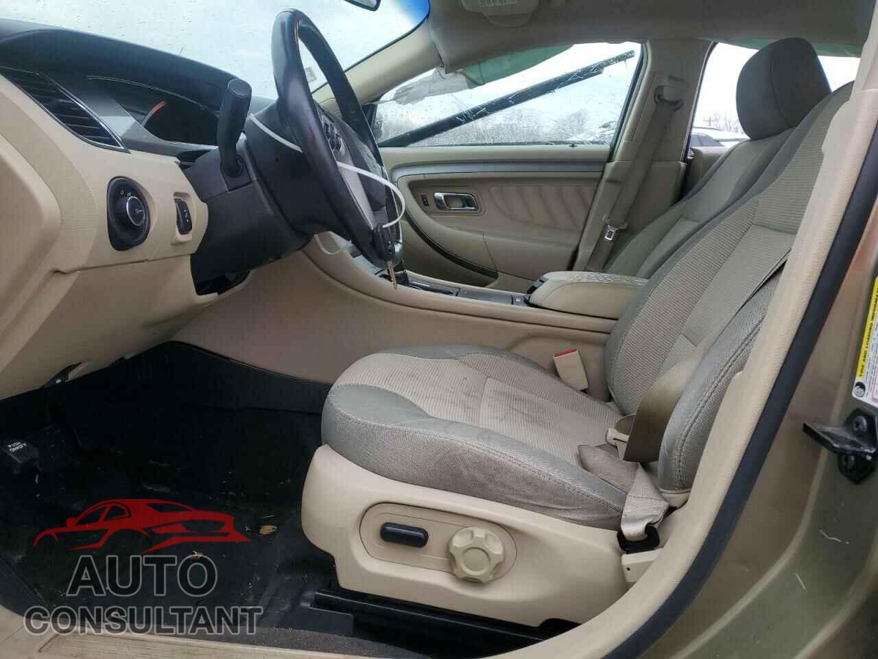 FORD TAURUS 2013 - 1FAHP2E82DG174020