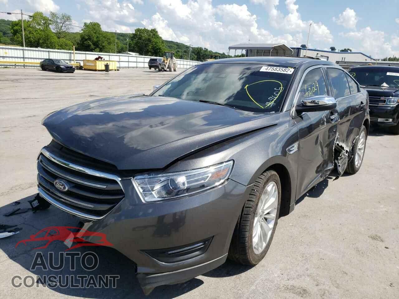 FORD TAURUS 2019 - 1FAHP2F89KG107605