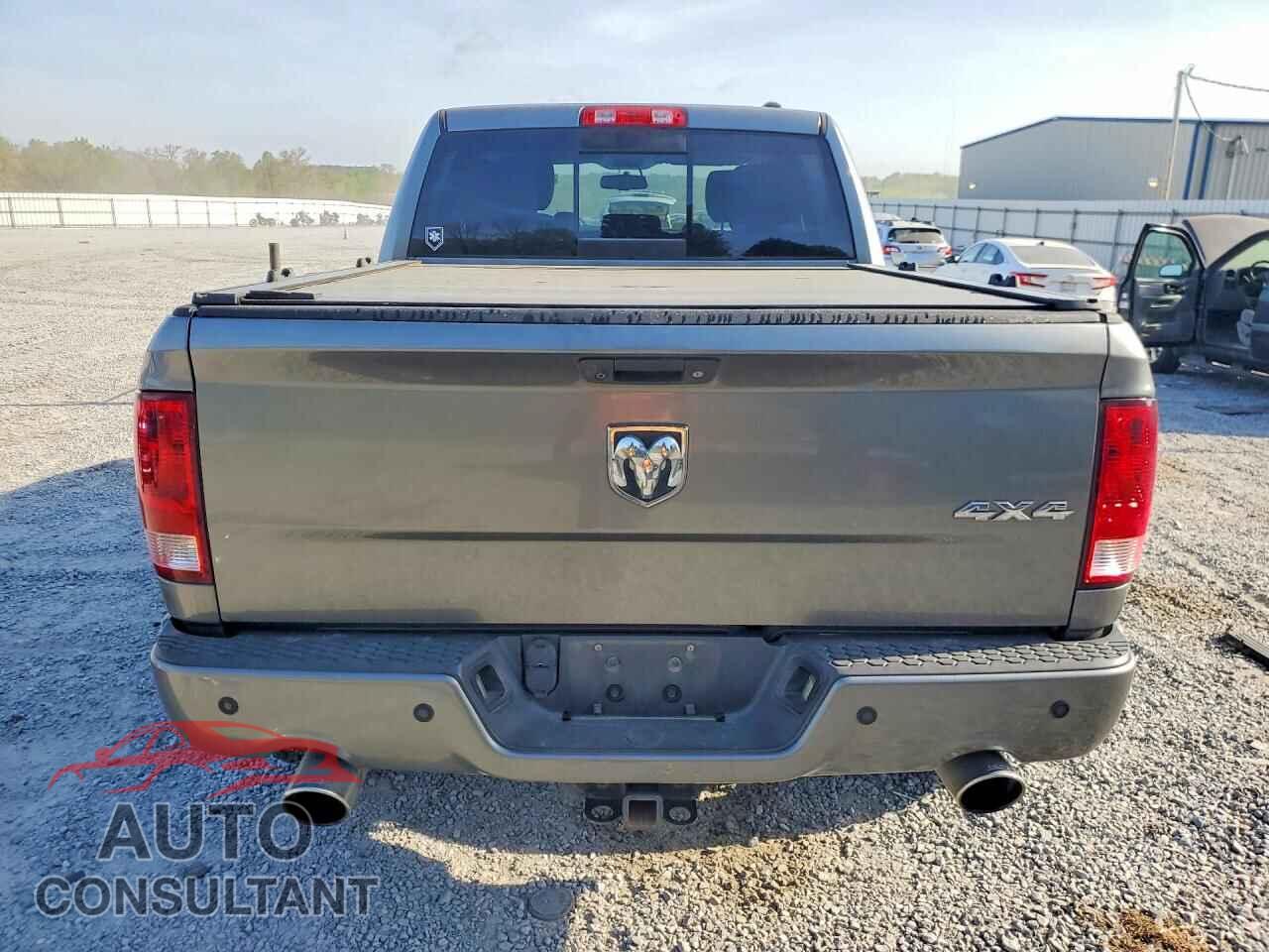 DODGE RAM 1500 2012 - 1C6RD7MT2CS184253