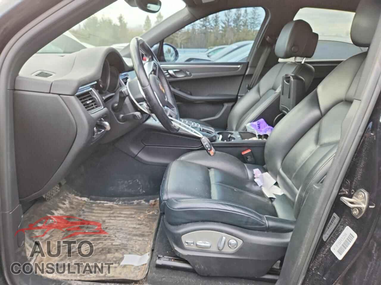 PORSCHE MACAN 2017 - WP1AA2A52HLB03890