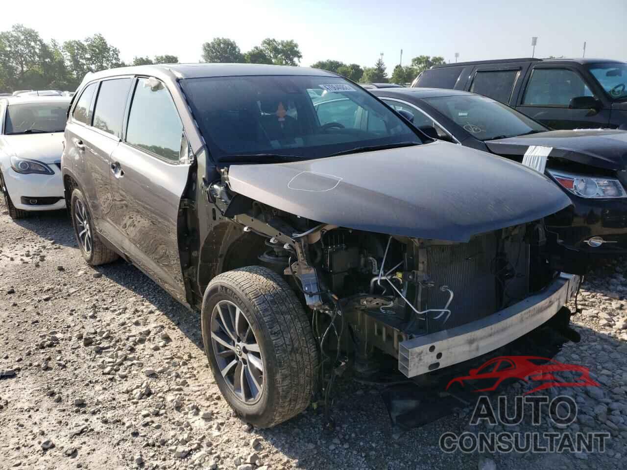 TOYOTA HIGHLANDER 2019 - 5TDJZRFH4KS704715