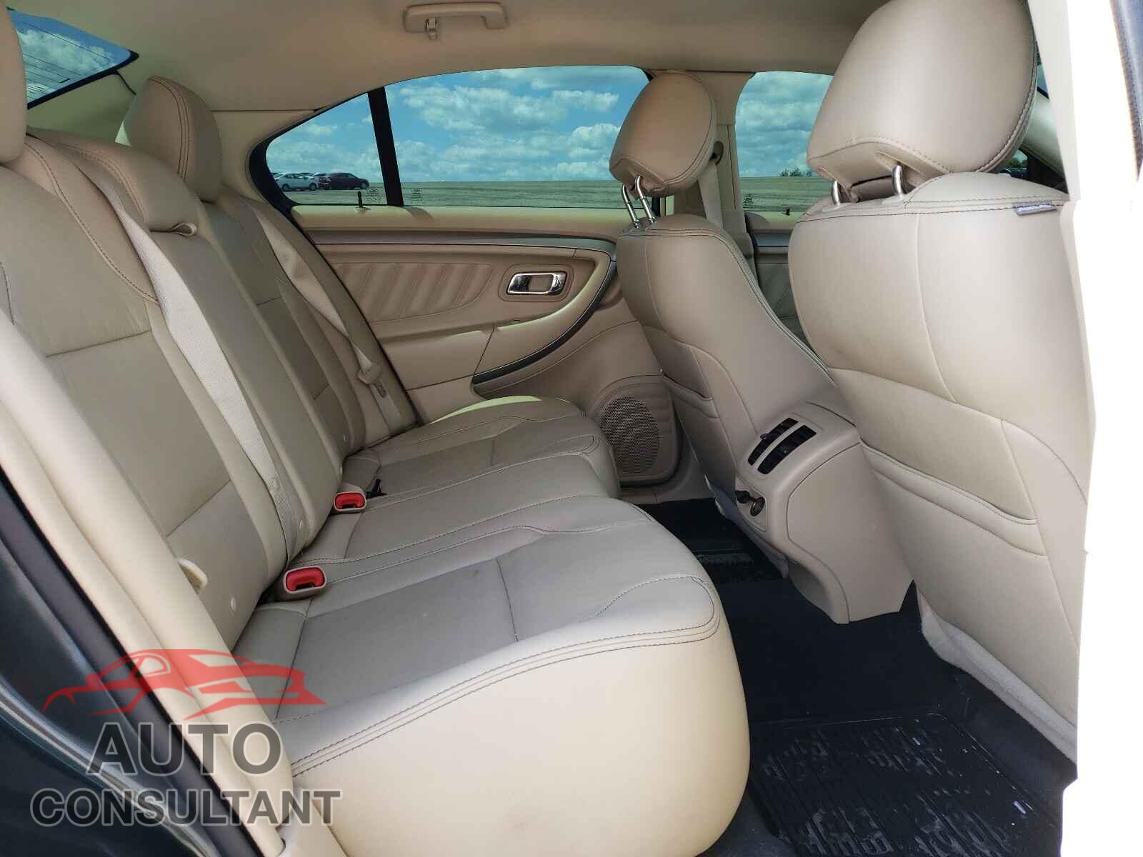 FORD TAURUS 2016 - 1FAHP2E81GG106909