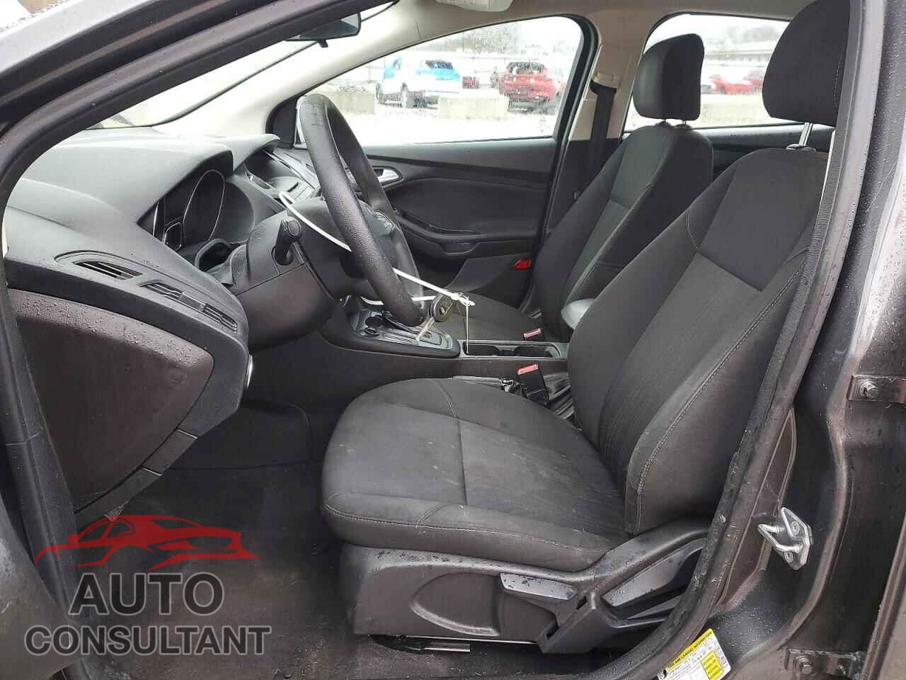 FORD FOCUS 2017 - 1FADP3F2XHL208460