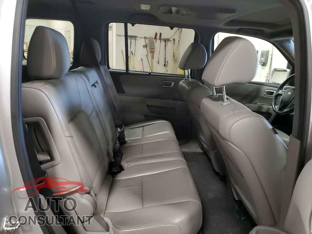 HONDA PILOT 2013 - 5FNYF4H90DB077664