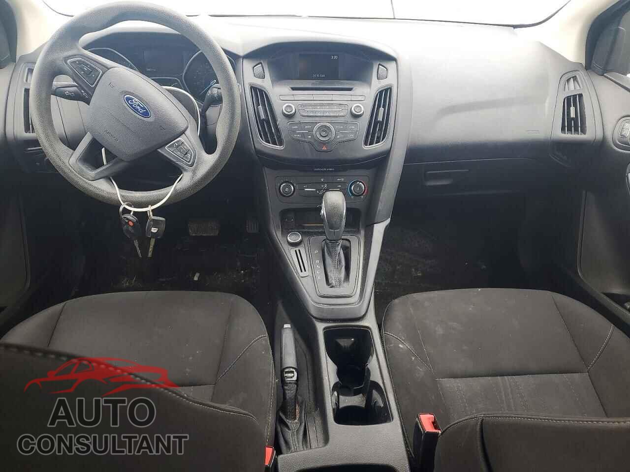 FORD FOCUS 2016 - 1FADP3E2XGL305092
