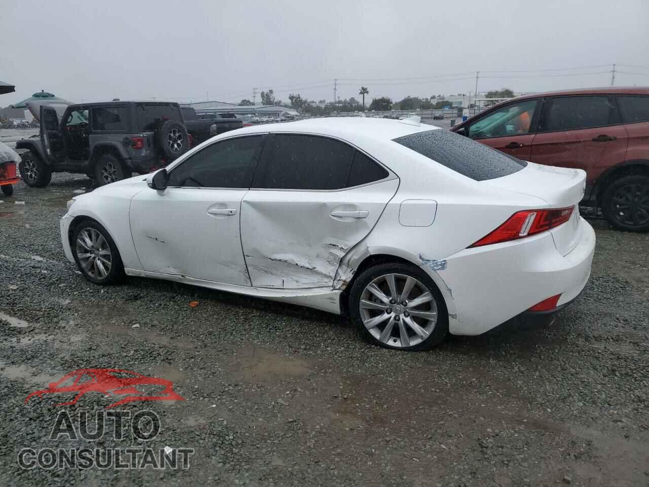 LEXUS IS 2016 - JTHBA1D21G5002472