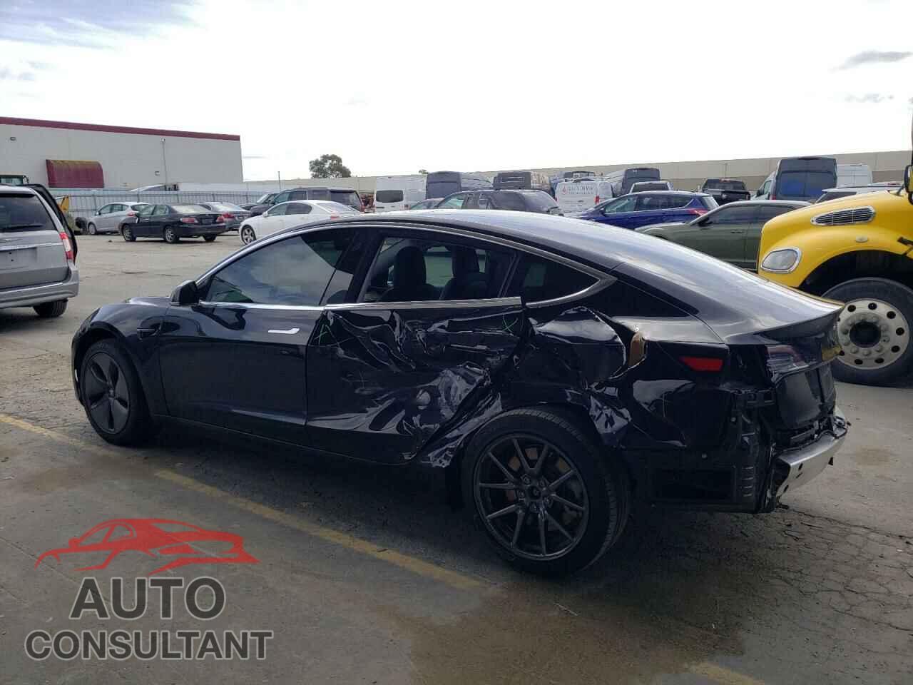 TESLA MODEL 3 2019 - 5YJ3E1EA7KF428951