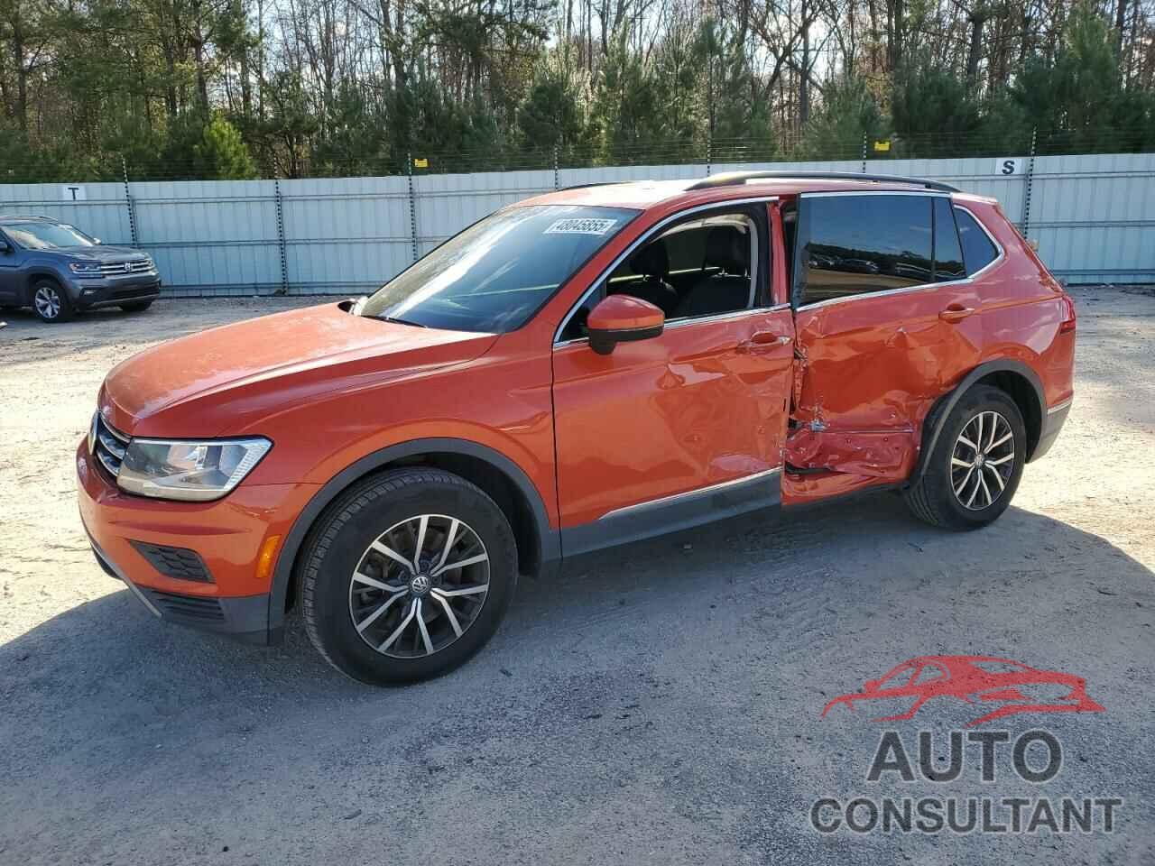 VOLKSWAGEN TIGUAN 2018 - 3VV3B7AX5JM215241