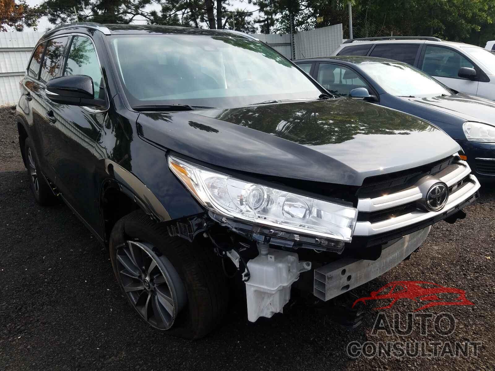 TOYOTA HIGHLANDER 2019 - 5TDJZRFH9KS736348