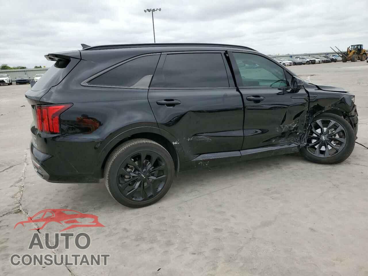 KIA SORENTO 2023 - 5XYRKDLF7PG215470