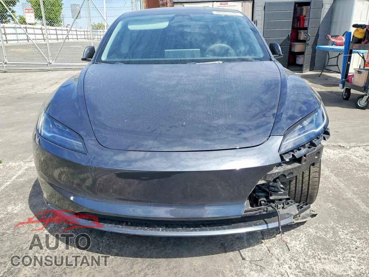 TESLA MODEL 3 2024 - 5YJ3E1EA0RF743150
