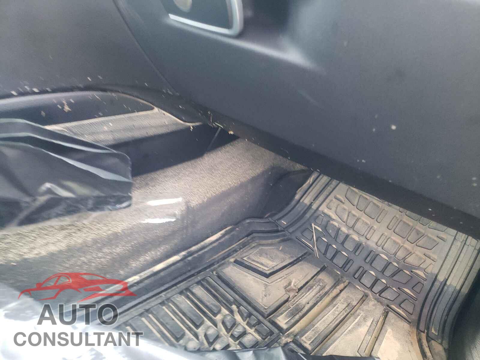 BMW 3 SERIES 2018 - WBA8D9C57JEM33822