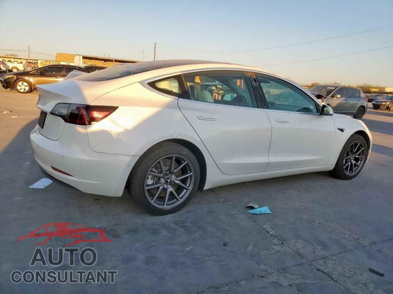 TESLA MODEL 3 2019 - 5YJ3E1EA7KF419313