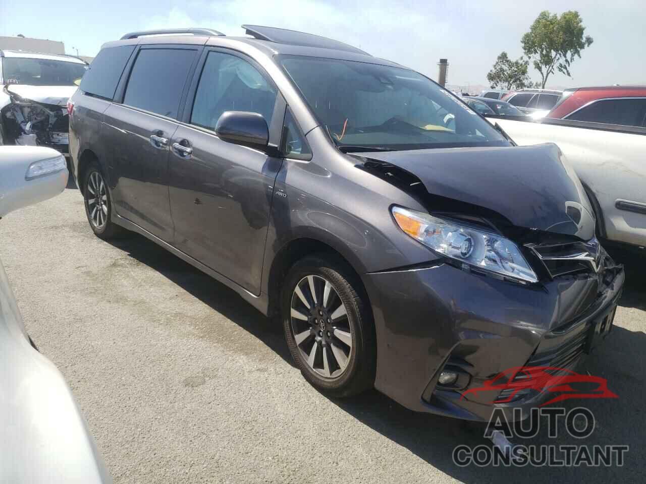 TOYOTA SIENNA 2018 - 5TDDZ3DC3JS193398