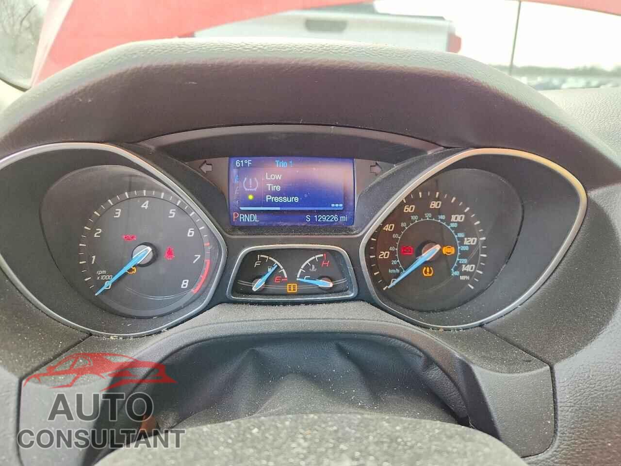 FORD FOCUS 2014 - 1FADP3F27EL127895
