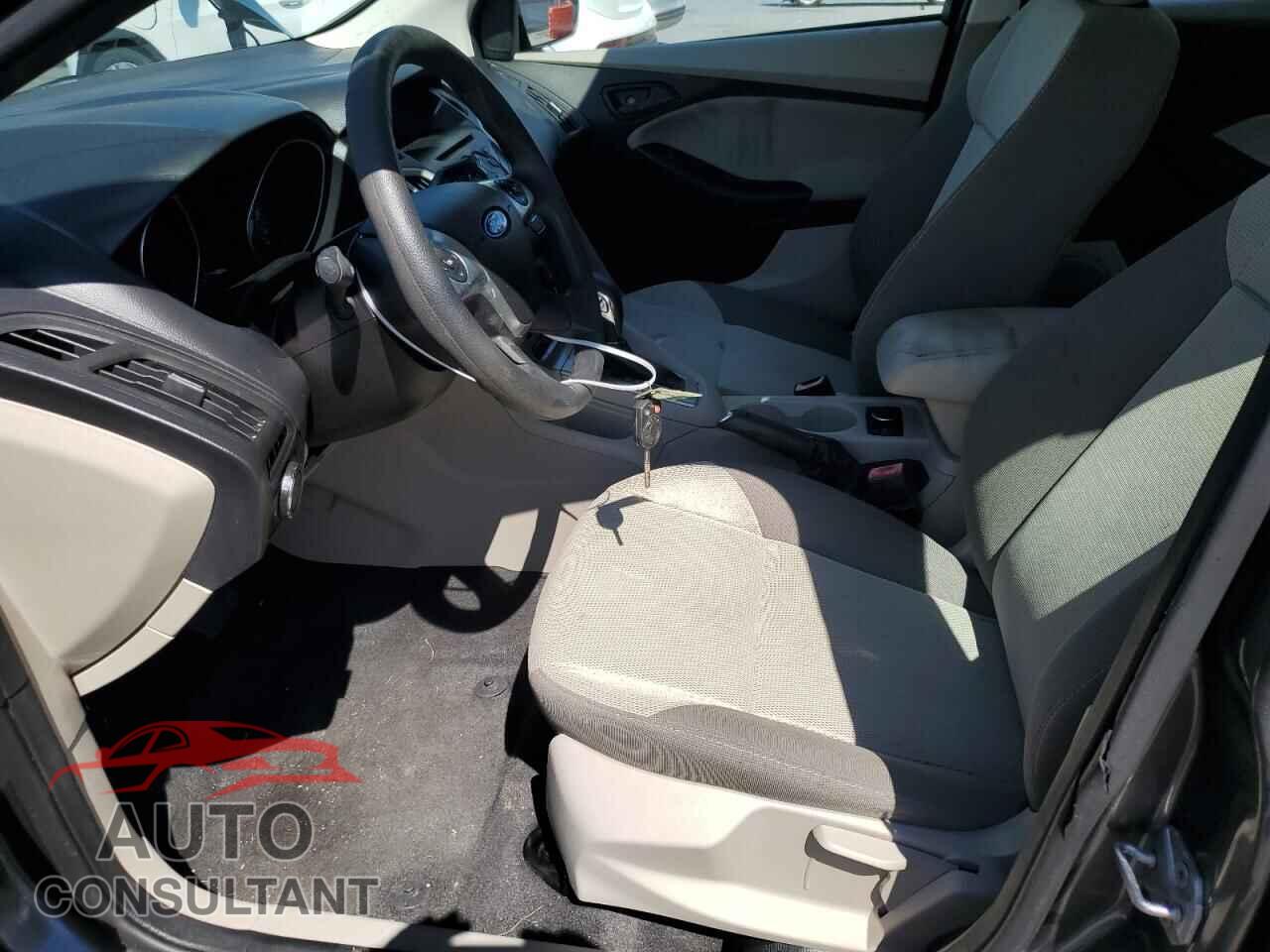 FORD FOCUS 2012 - 1FAHP3F24CL461204