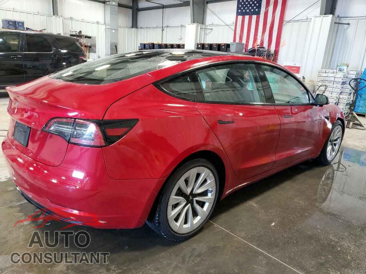 TESLA MODEL 3 2022 - 5YJ3E1EA8NF304871