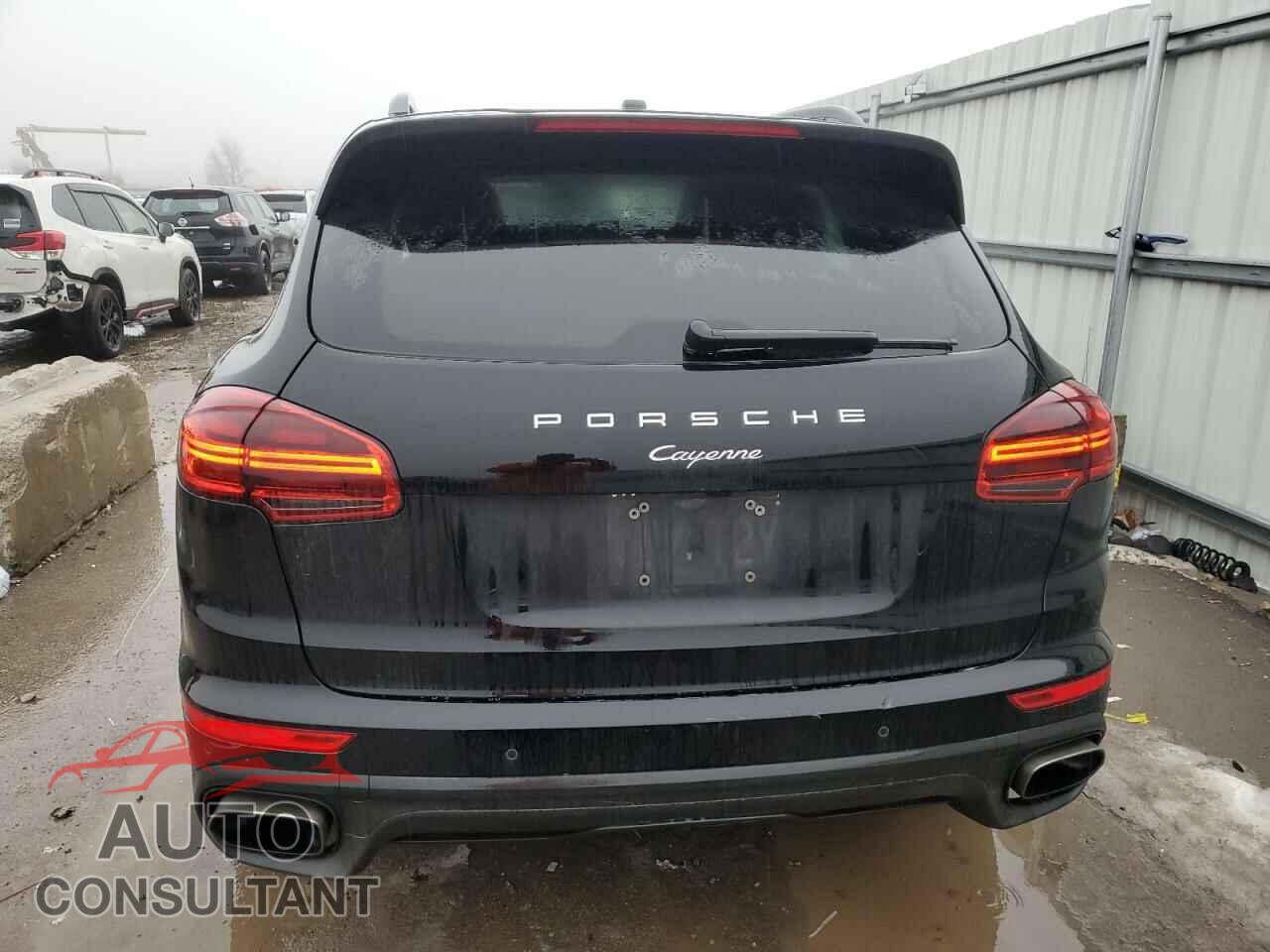 PORSCHE CAYENNE 2017 - WP1AA2A25HKA87552