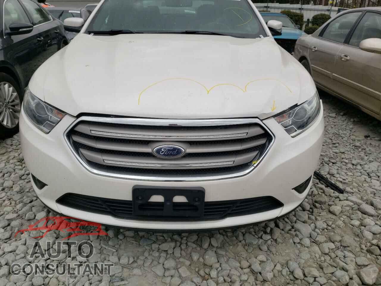 FORD TAURUS 2017 - 1FAHP2E83HG110364