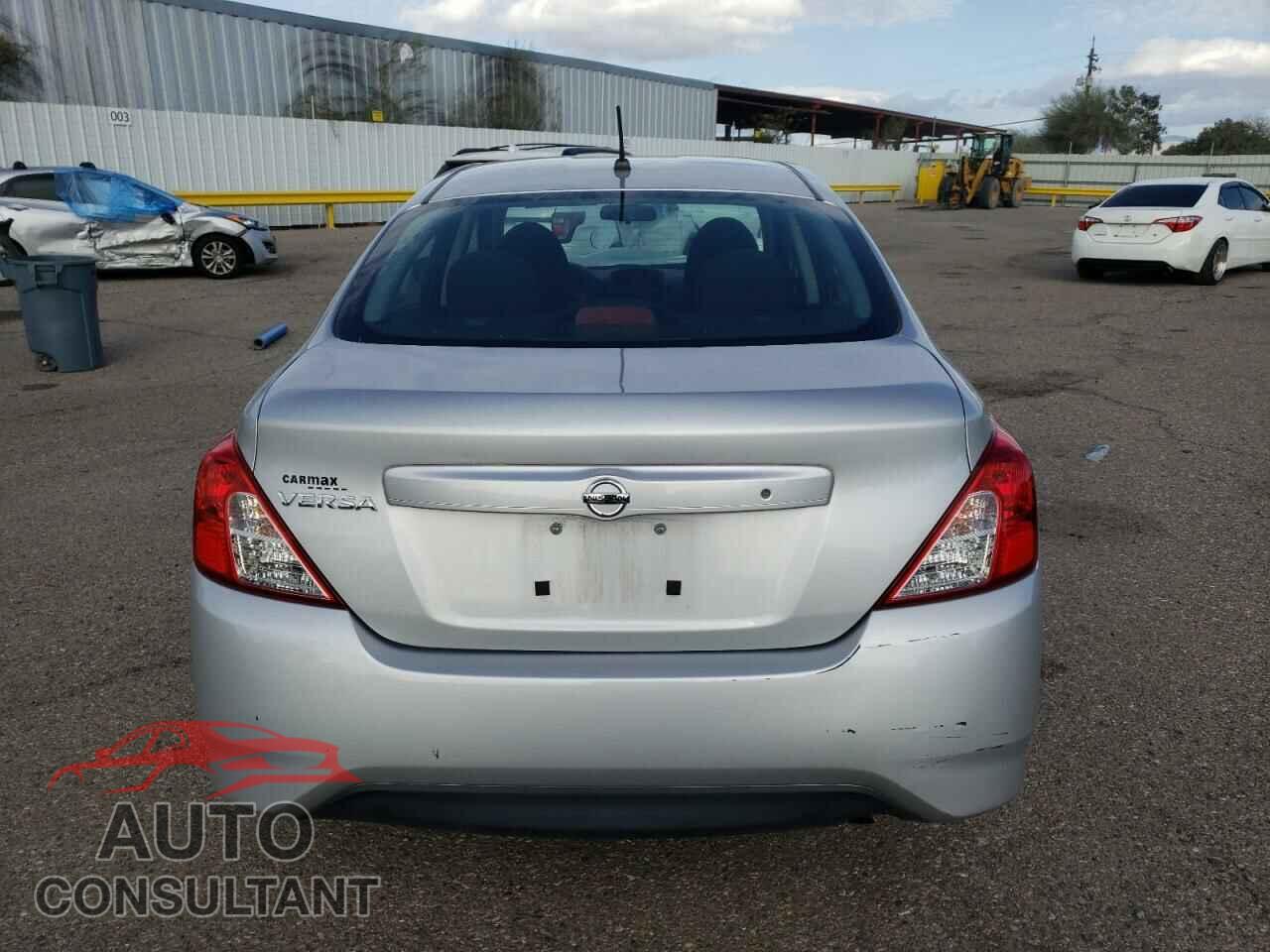 NISSAN VERSA 2017 - 3N1CN7AP3HL863041