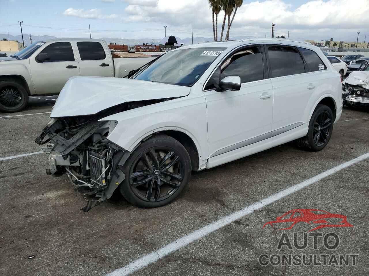 AUDI Q7 2018 - WA1VAAF76JD020920