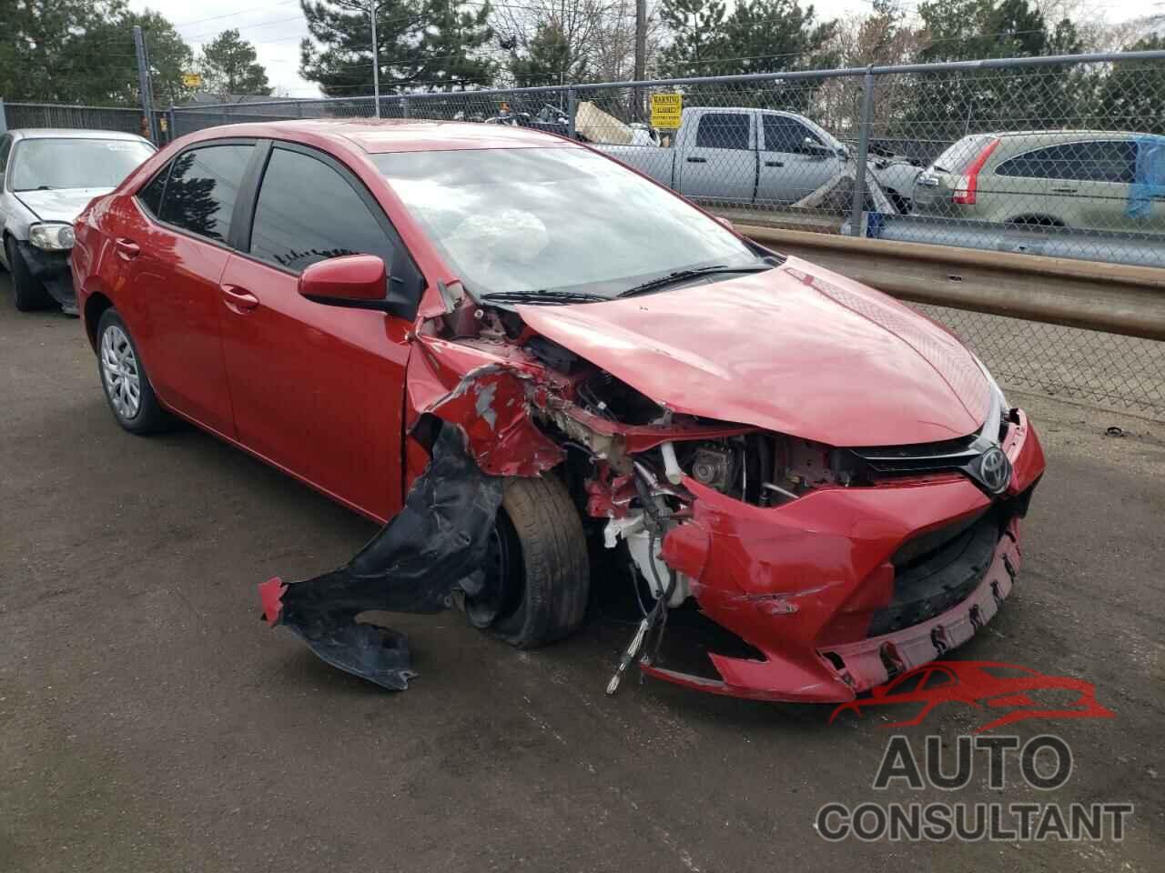TOYOTA COROLLA 2018 - 5YFBURHEXJP752362
