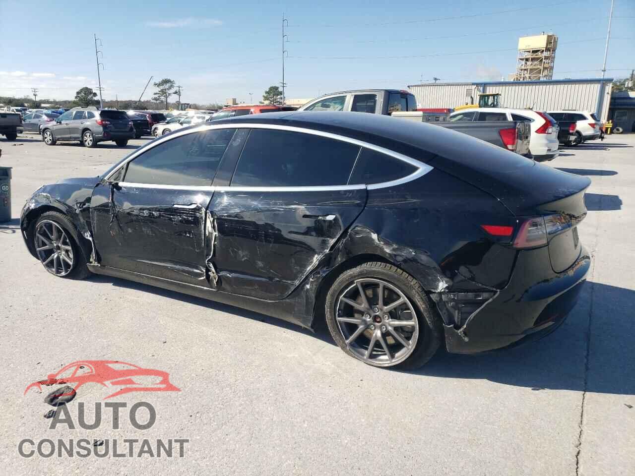 TESLA MODEL 3 2018 - 5YJ3E1EA2JF152810