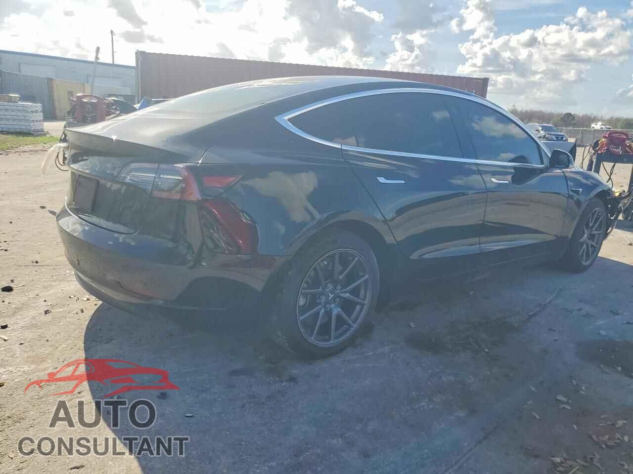 TESLA MODEL 3 2019 - 5YJ3E1EA2KF306594