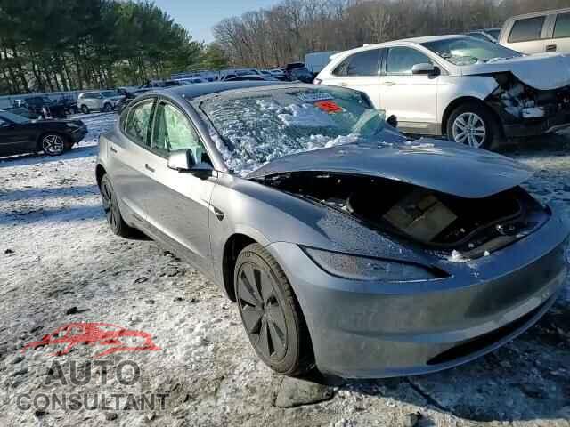 TESLA MODEL 3 2024 - 5YJ3E1EA9RF864579