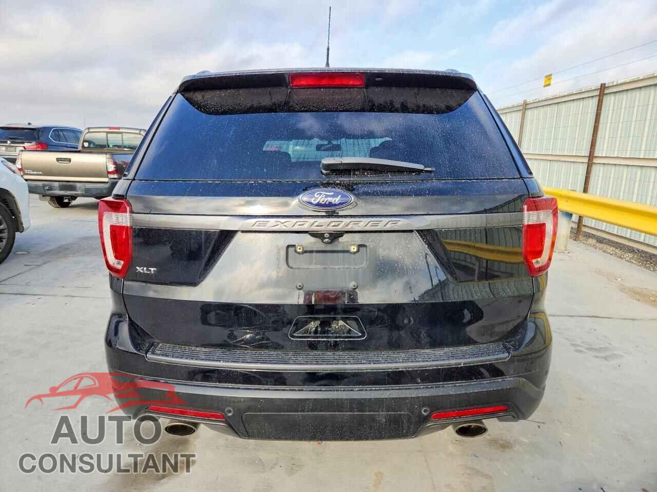 FORD EXPLORER 2018 - 1FM5K7D88JGB17368