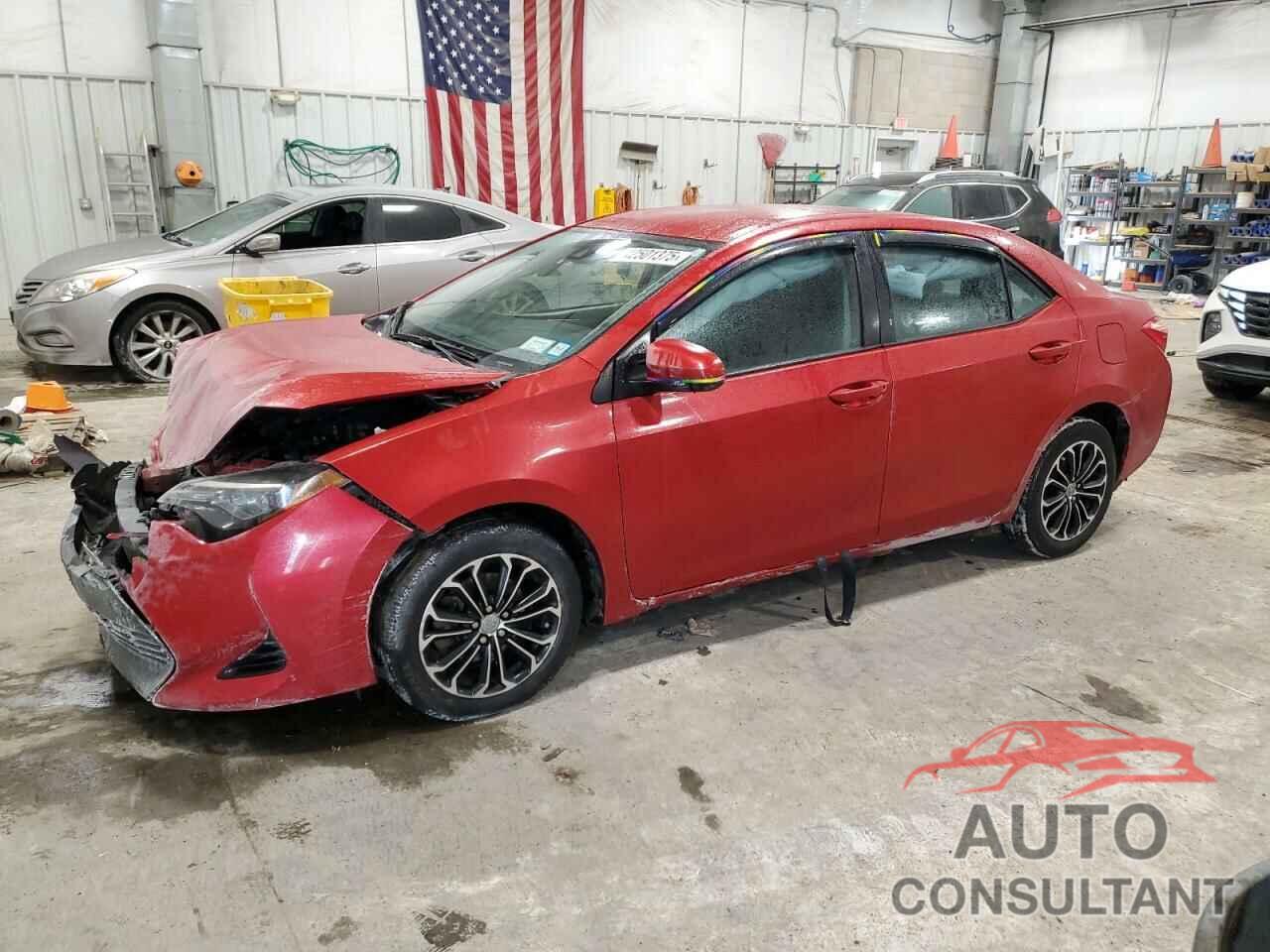 TOYOTA COROLLA 2018 - 5YFBURHE9JP792478