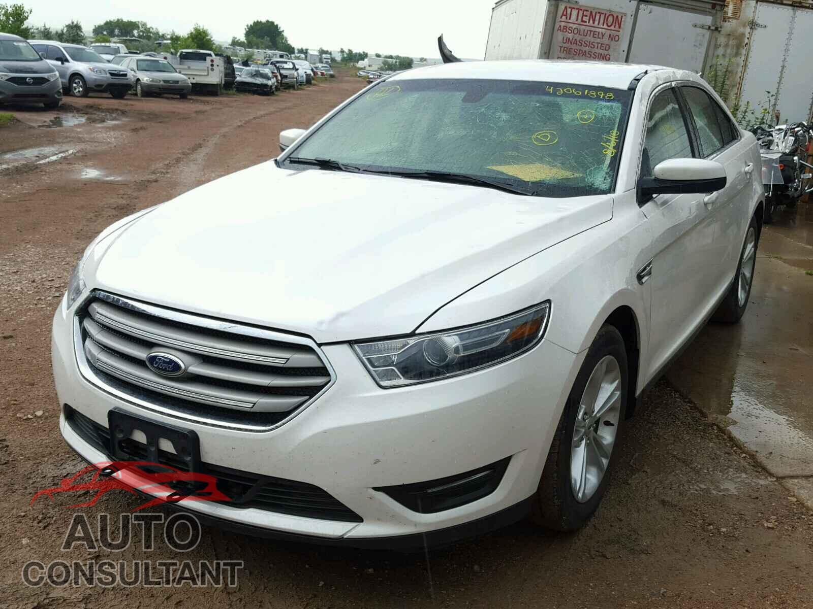 FORD TAURUS 2015 - 1FAHP2E84FG167573