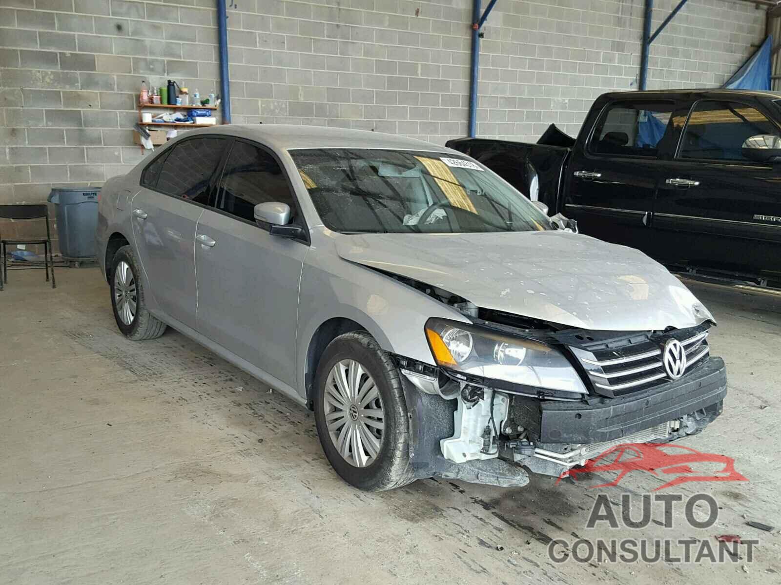 VOLKSWAGEN PASSAT 2015 - 1VWAS7A37FC057994