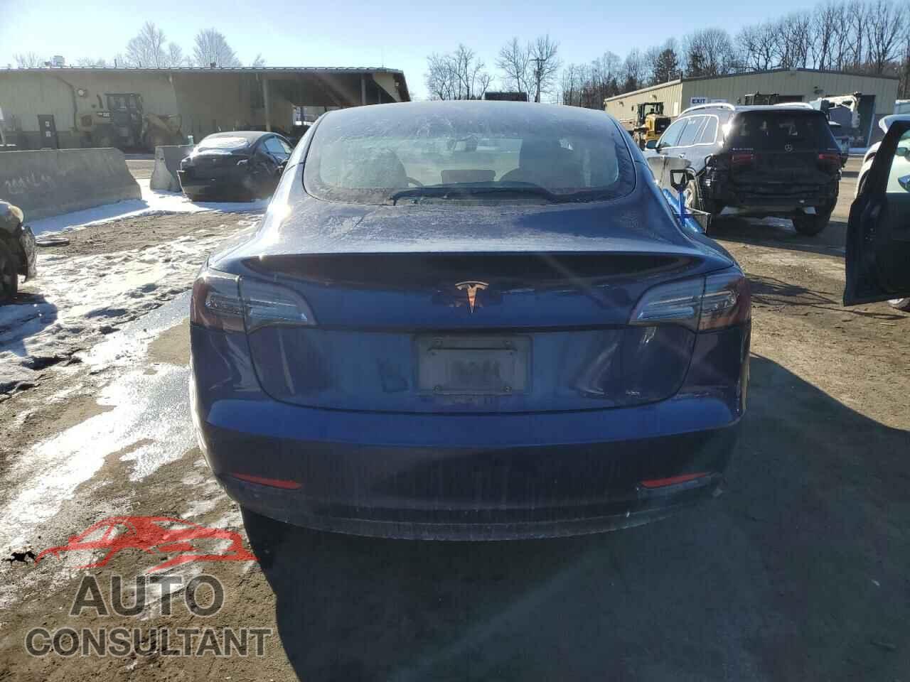 TESLA MODEL 3 2021 - 5YJ3E1EA0MF907490