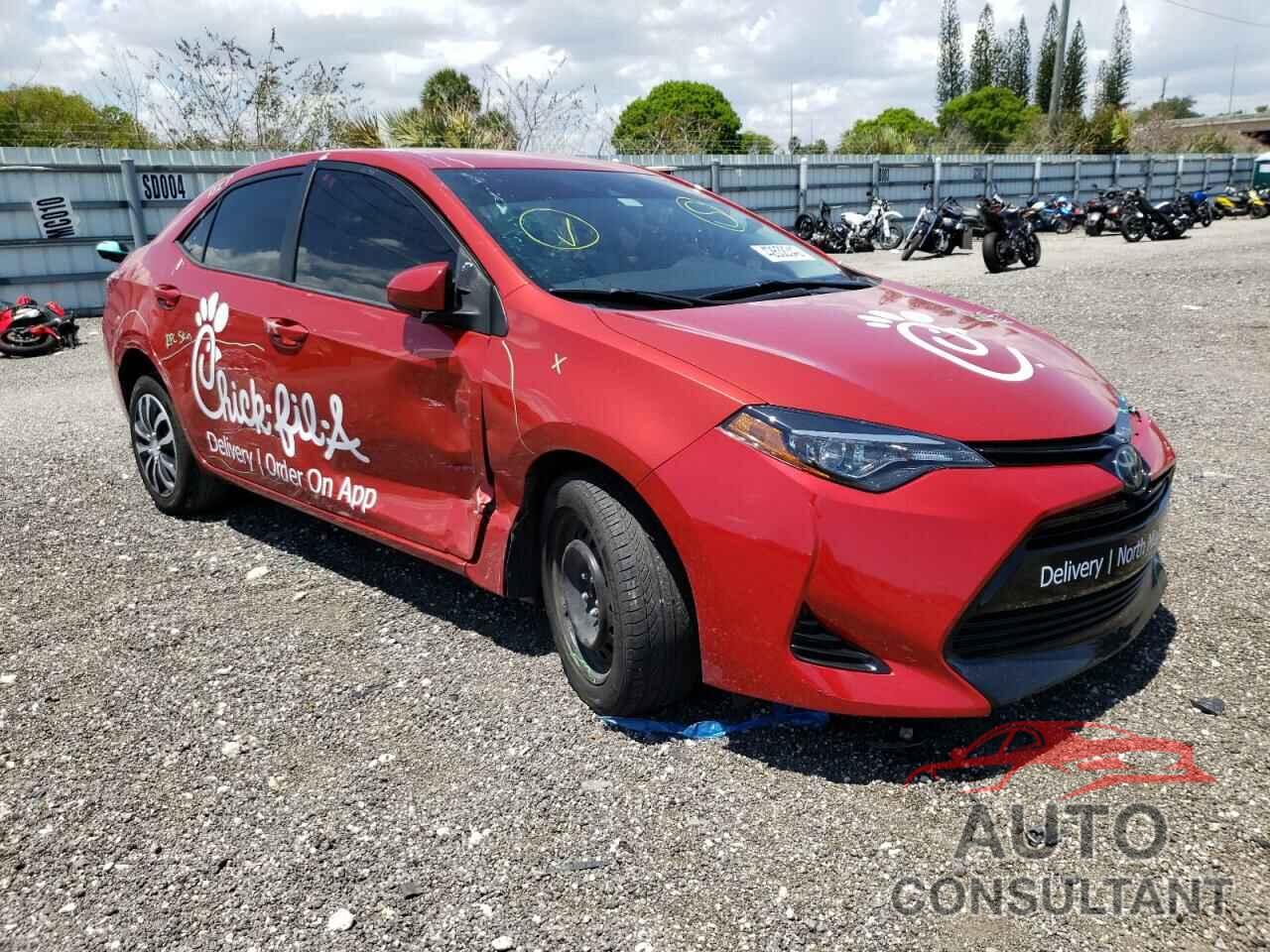TOYOTA COROLLA 2018 - 5YFBURHE2JP850205