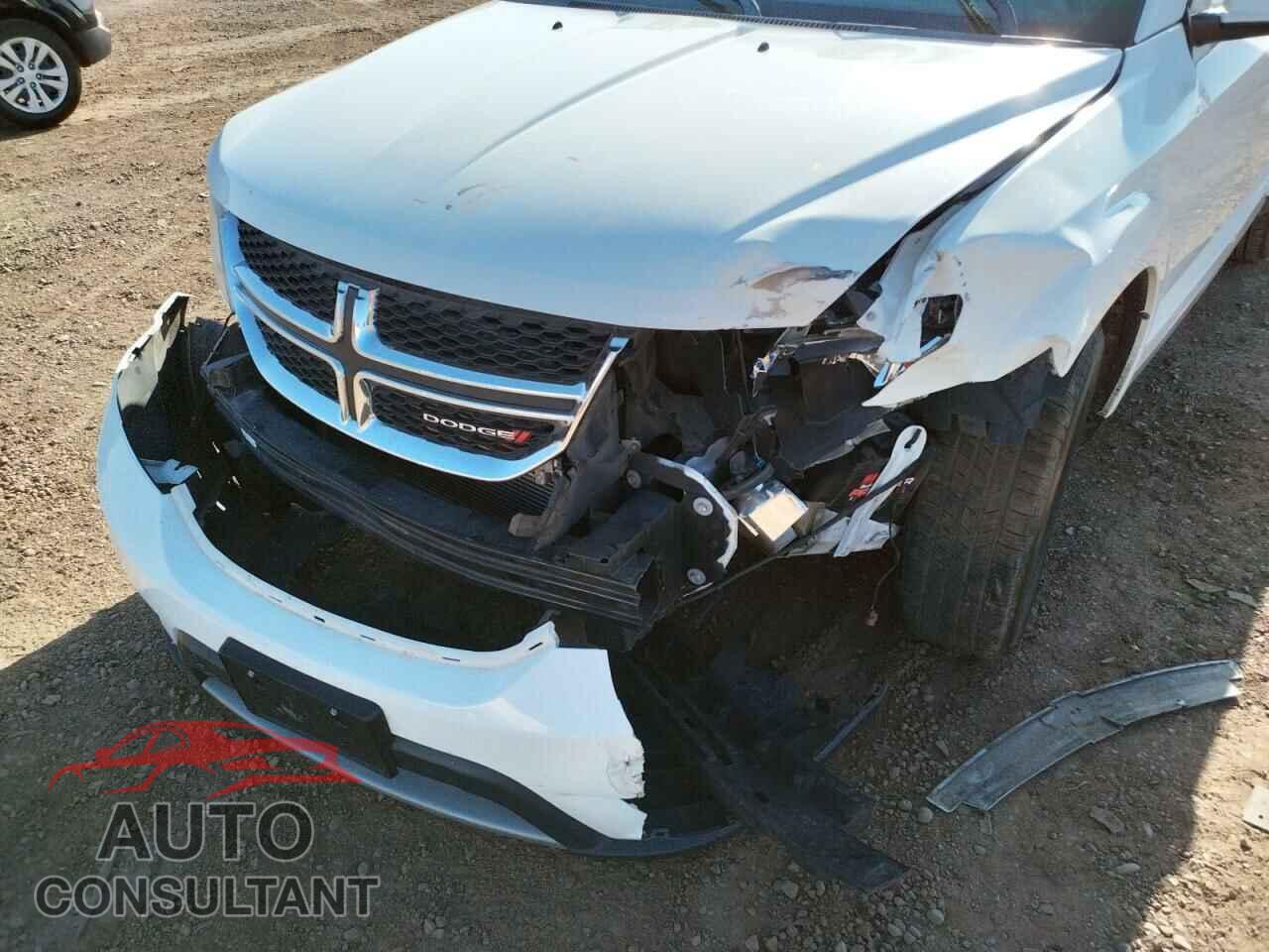 DODGE JOURNEY 2017 - 3C4PDCBG7HT576360