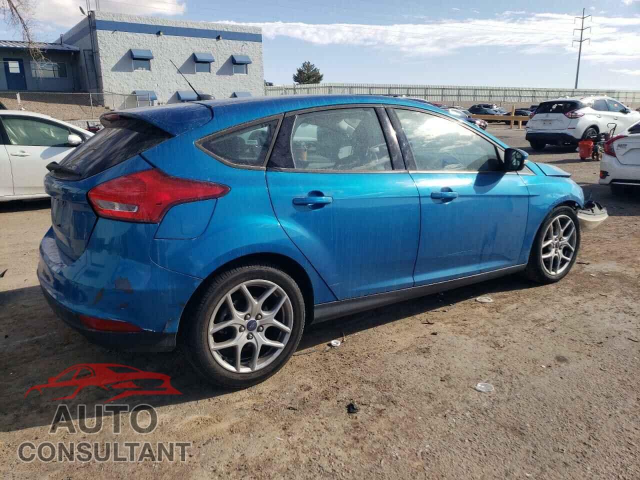 FORD FOCUS 2015 - 1FADP3K21FL327212