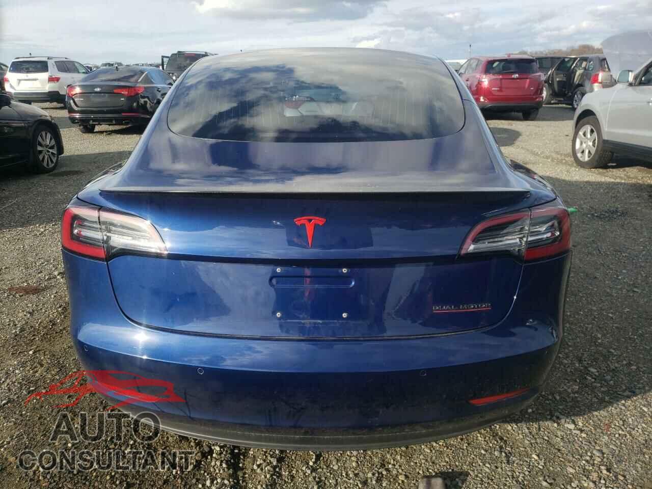 TESLA MODEL 3 2018 - 5YJ3E1EB3JF084106