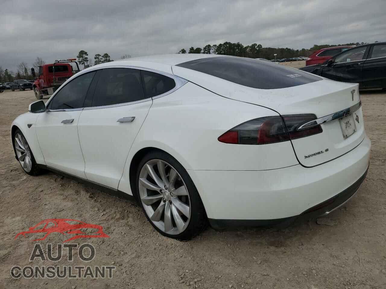 TESLA MODEL S 2013 - 5YJSA1DG3DFP03912