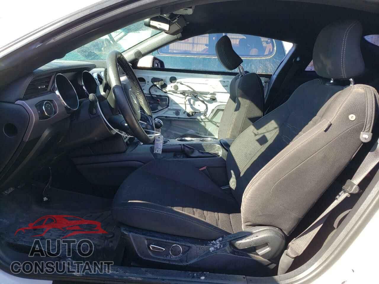 FORD MUSTANG 2016 - 1FA6P8CF0G5211738
