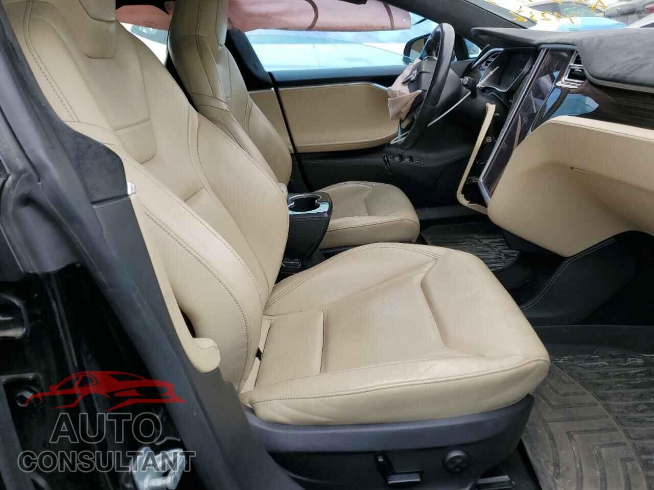 TESLA MODEL S 2015 - 5YJSA1S22FF089834