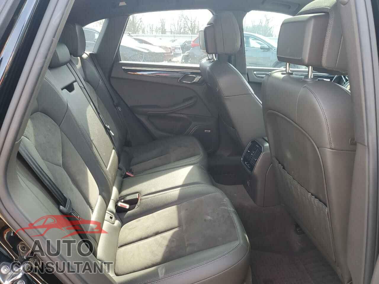 PORSCHE MACAN 2017 - WP1AA2A54HLB02188