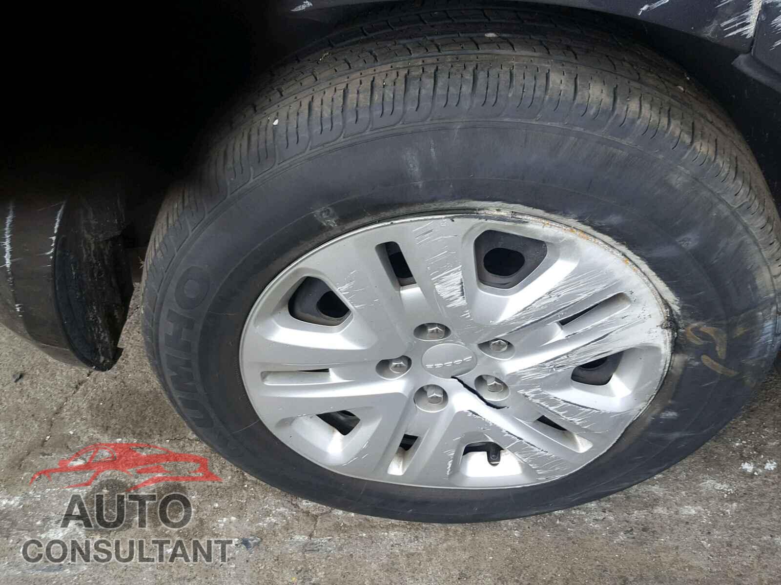DODGE JOURNEY SE 2017 - 3C4PDCAB2HT524365